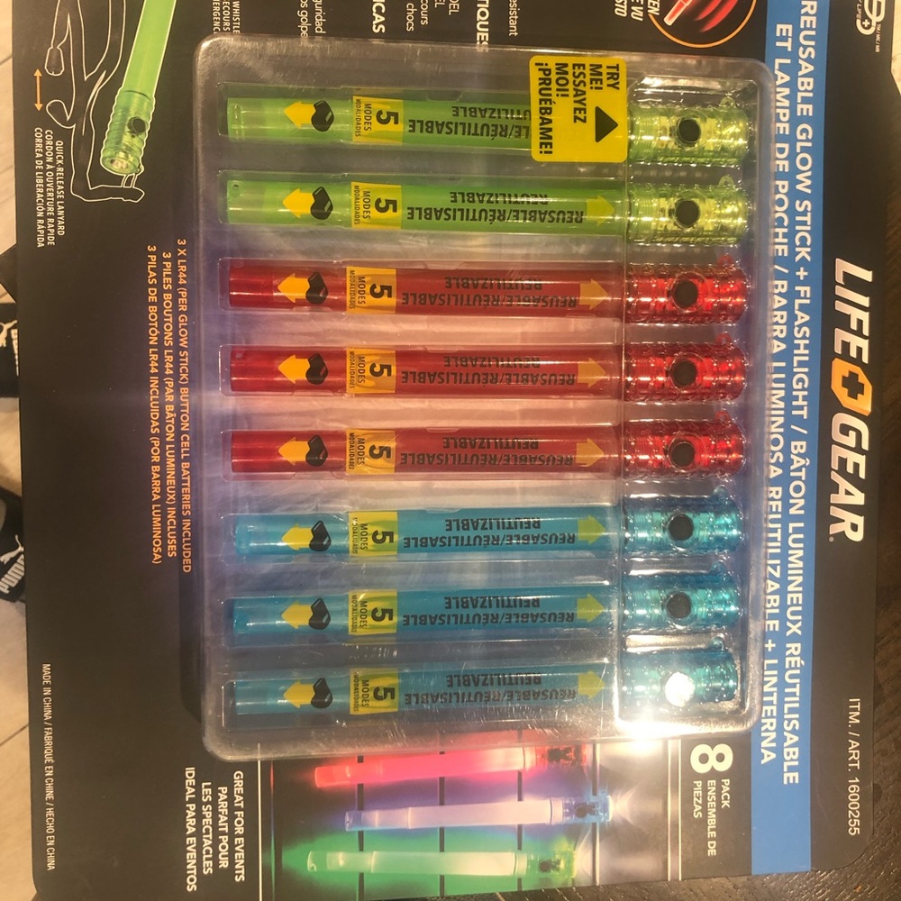 Life Gear Reusable Glow Stick Flashlight